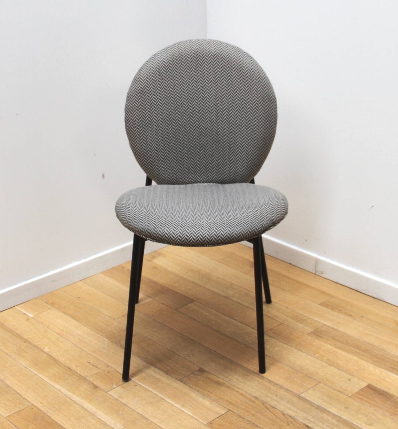 Checkerboard design chair