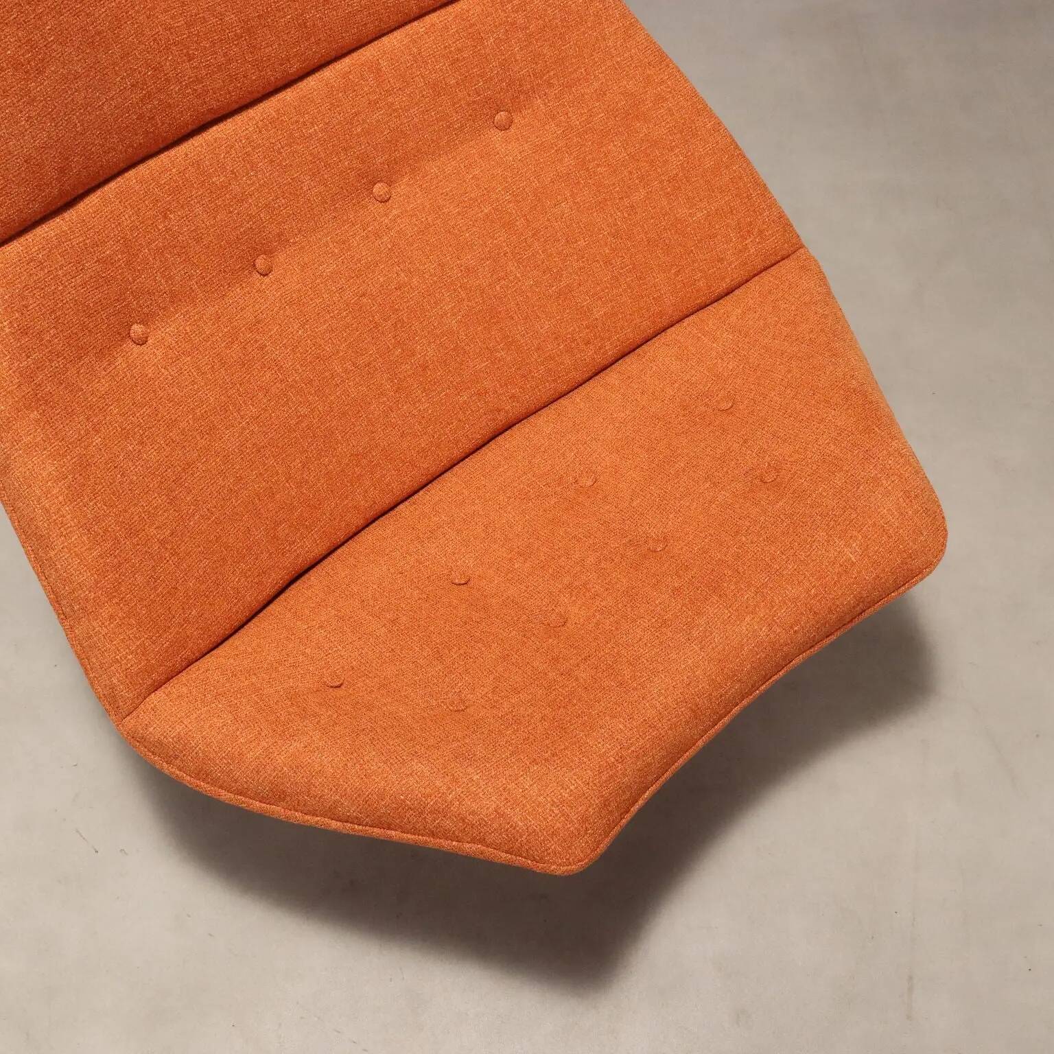 Artifort F588 armchair vintage design by G. Harcourt with footrest 1960s
