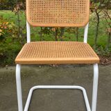 Chaise Cesca modèle b32 en blanc et bois par Marcel Breuer