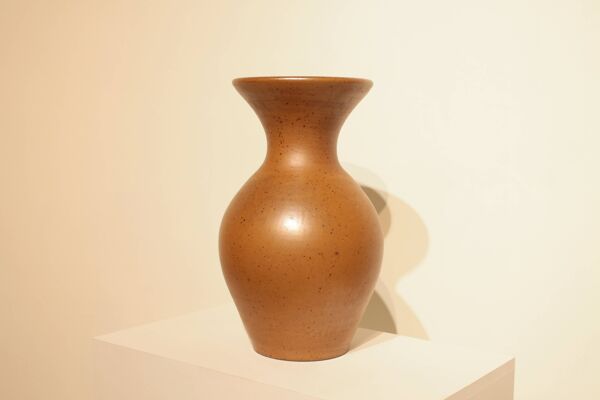 Grand pot en grès pyrité