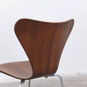 Pair of 'Series 7' chairs in rosewood by Arne Jacobsen for Fritz Hansen, 1955