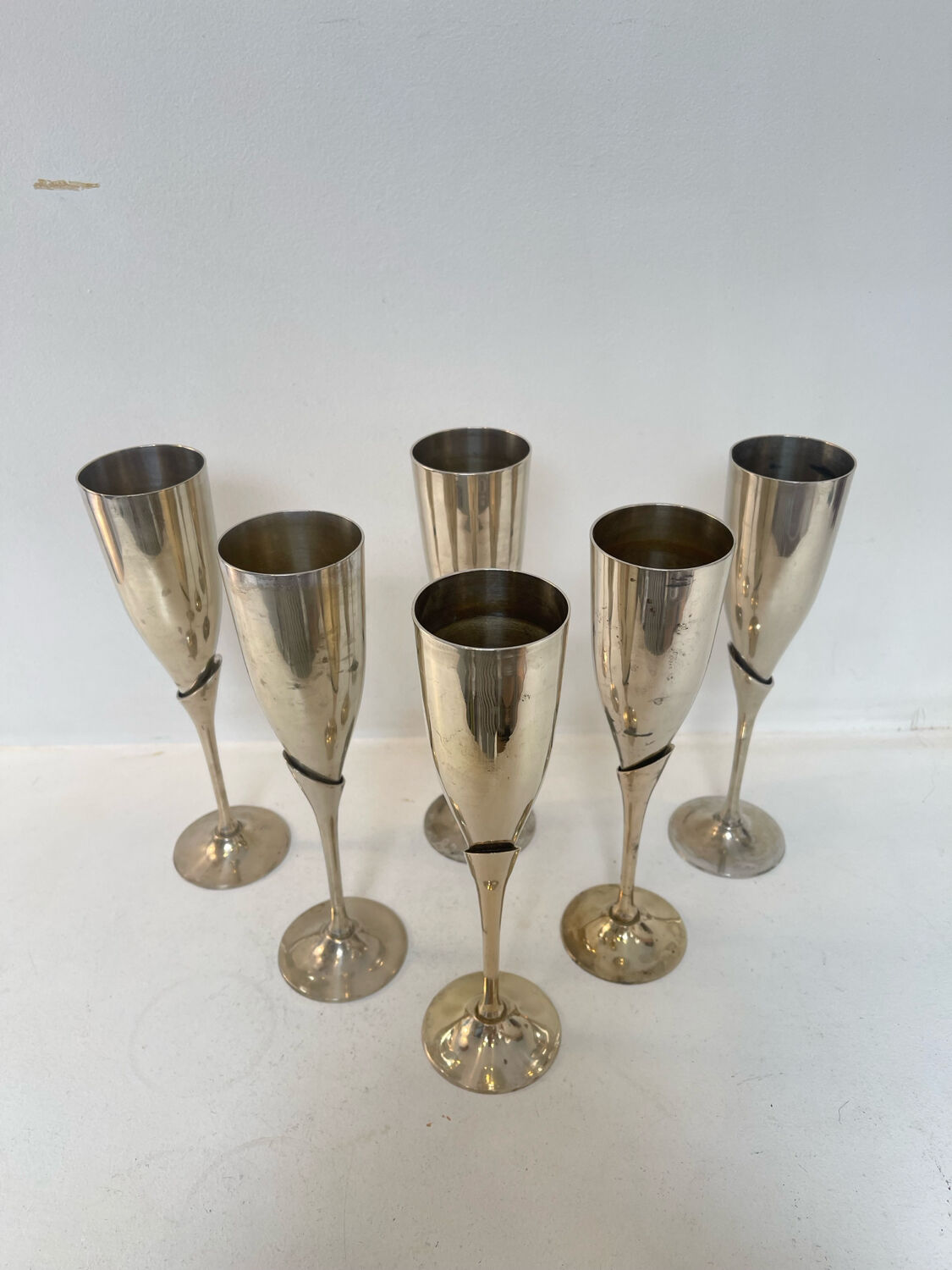 Set of 6 silver-plated champagne flutes – 1970s