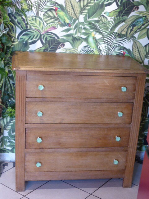 Old English dresser, light wood, 4 drawers