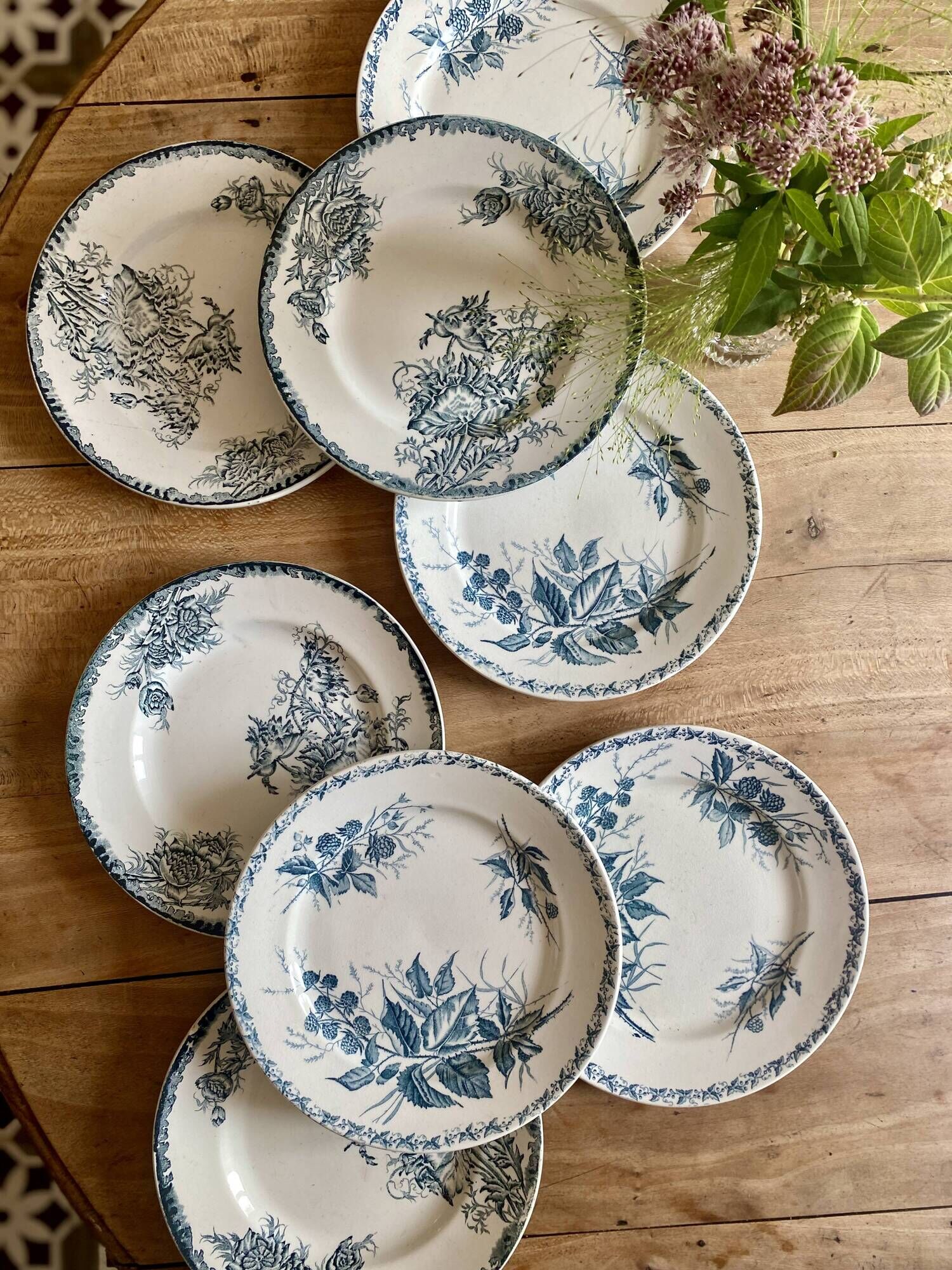 Set of 8 vintage flat ironstone plates - Mismatched -