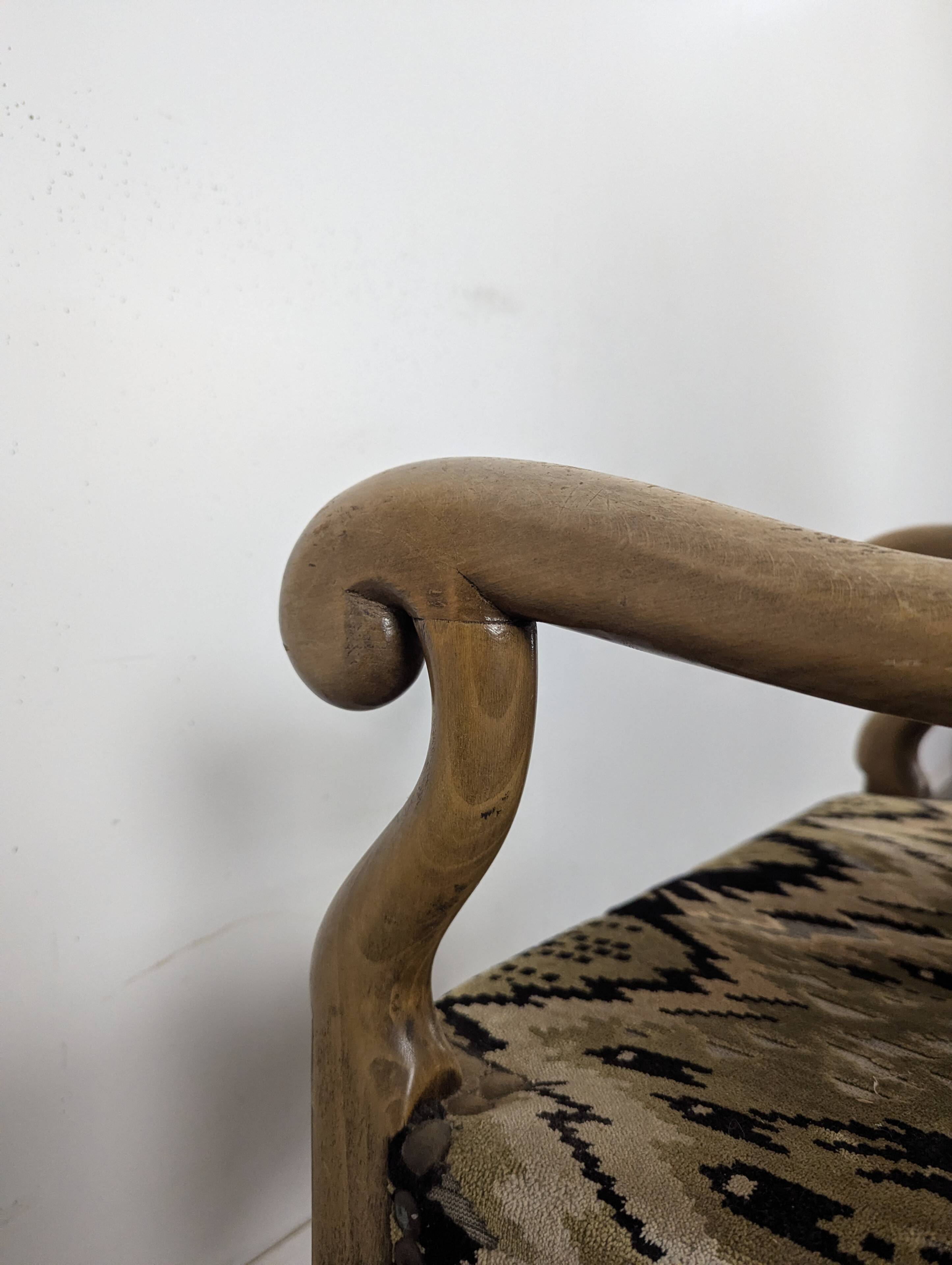 Louis XIII armchair with sheep bone in flame velvet