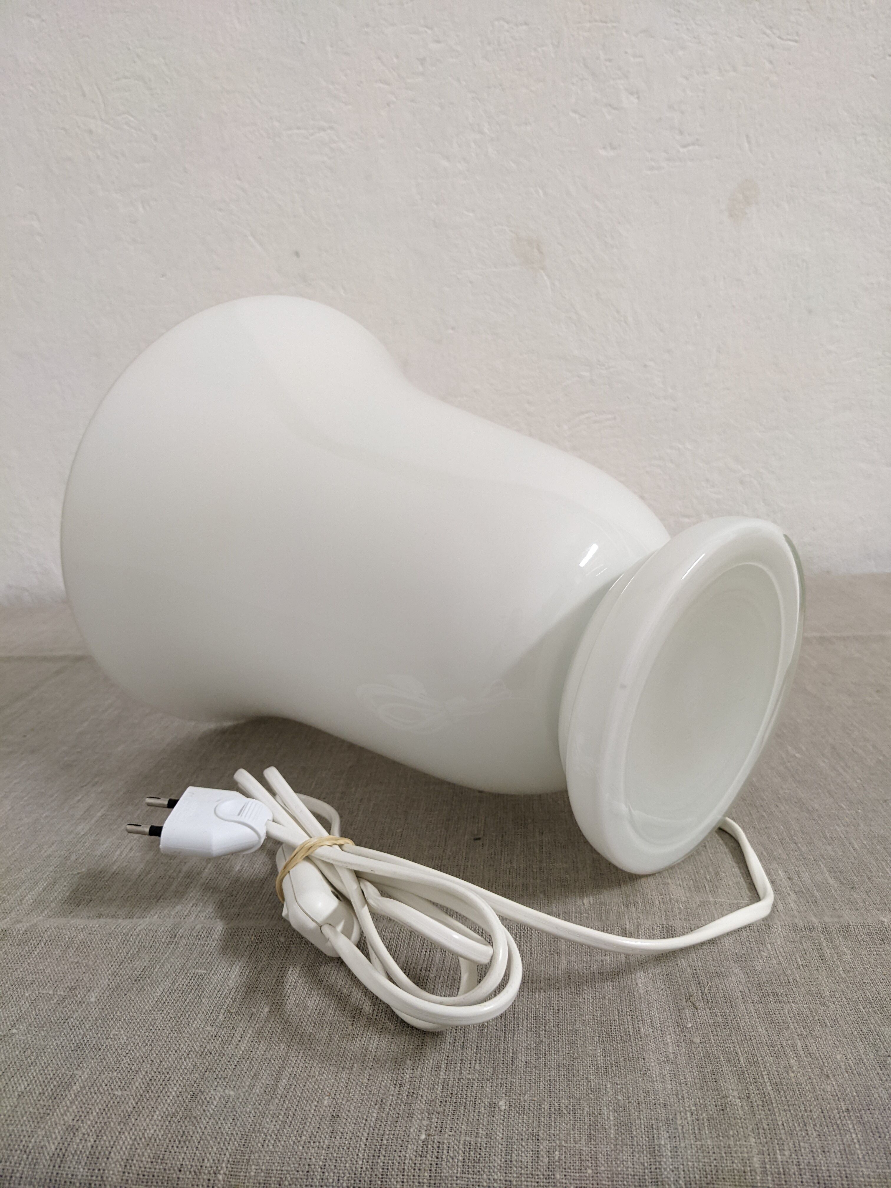 White opaline mood lamp from the 60s/70s