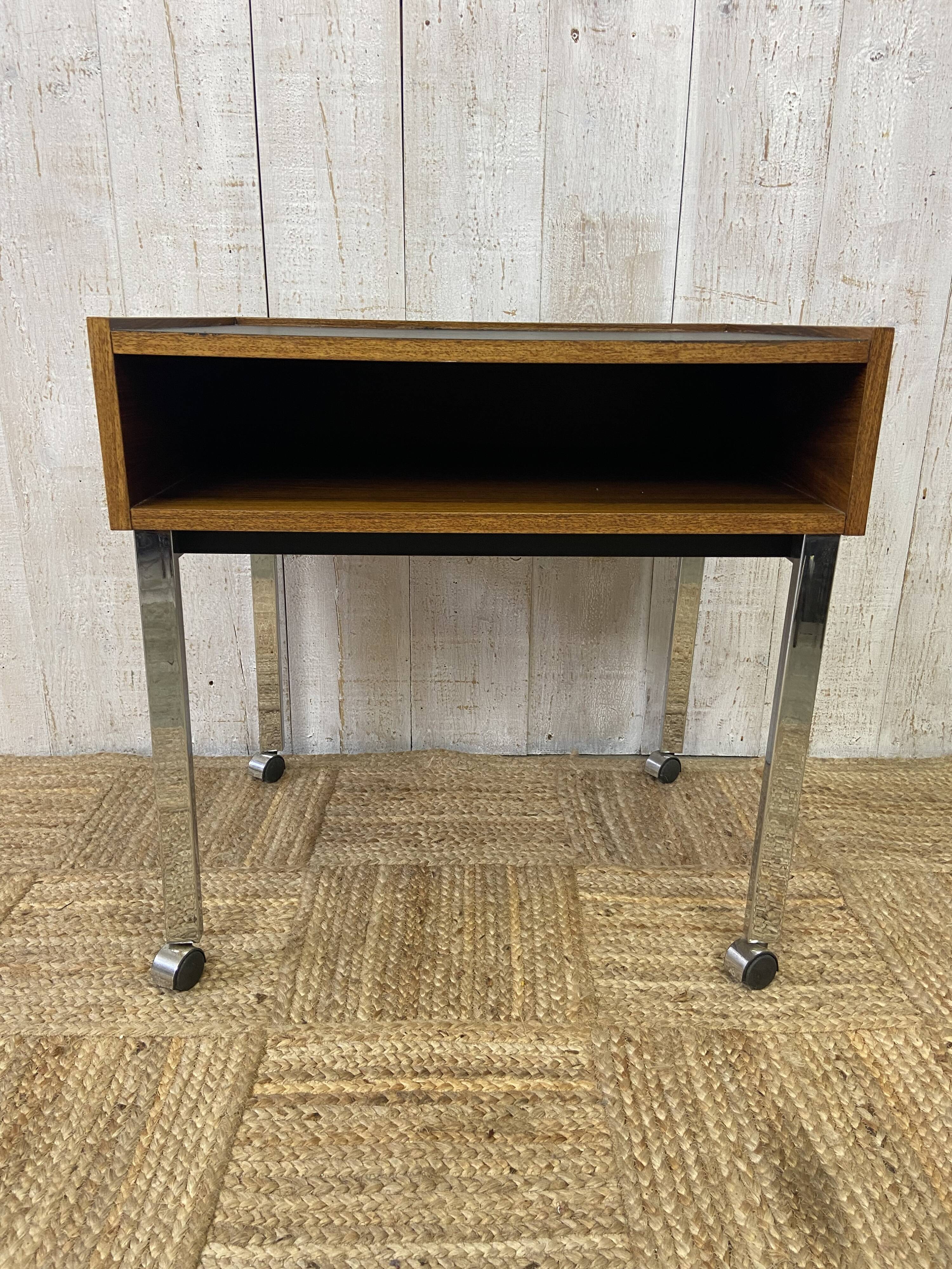 Modernist pedestal table