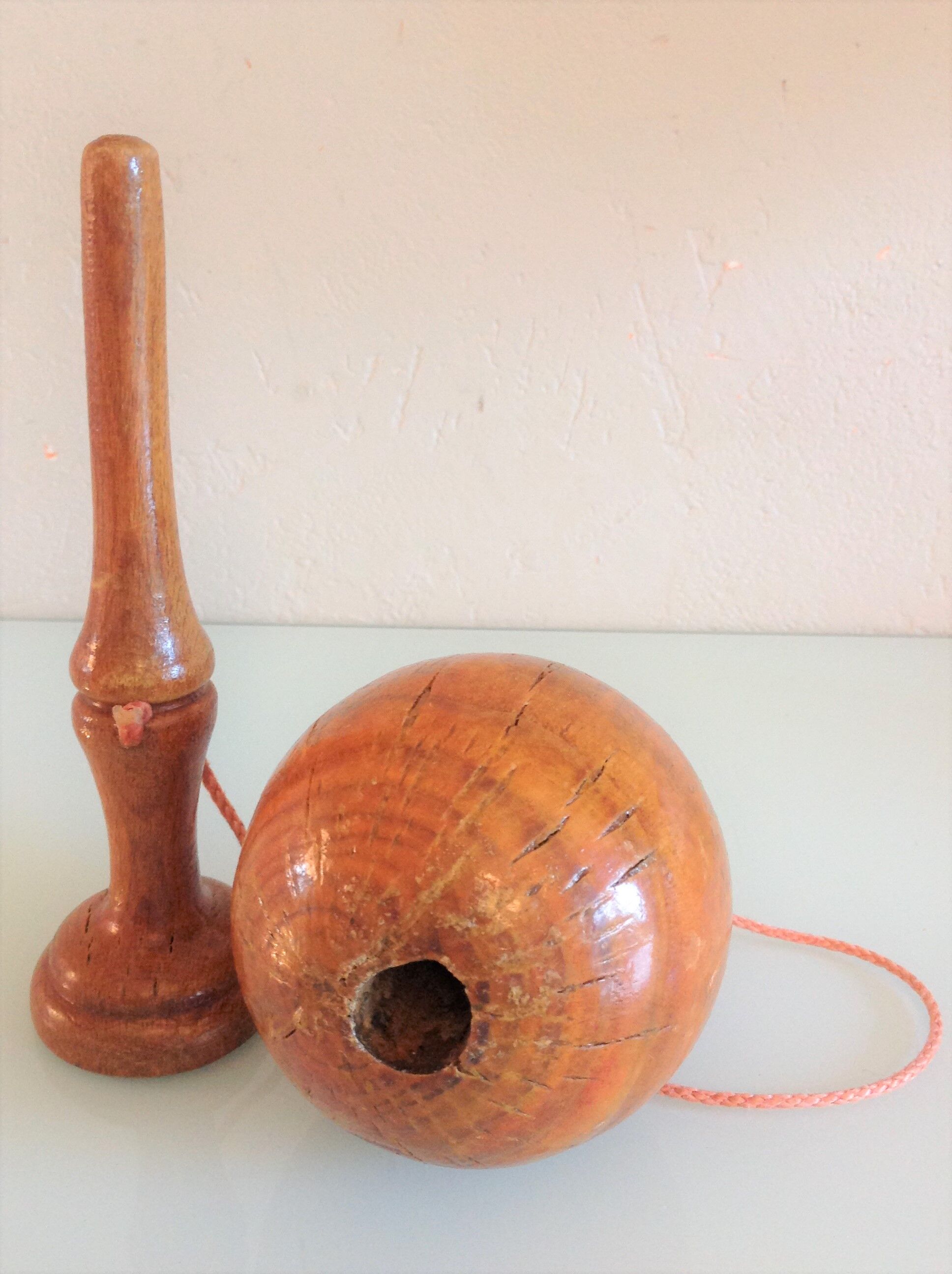 Old bilboquet in varnished wood / vintage 60s-70s