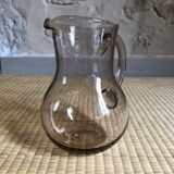 Pitcher "ventru" in biot glass