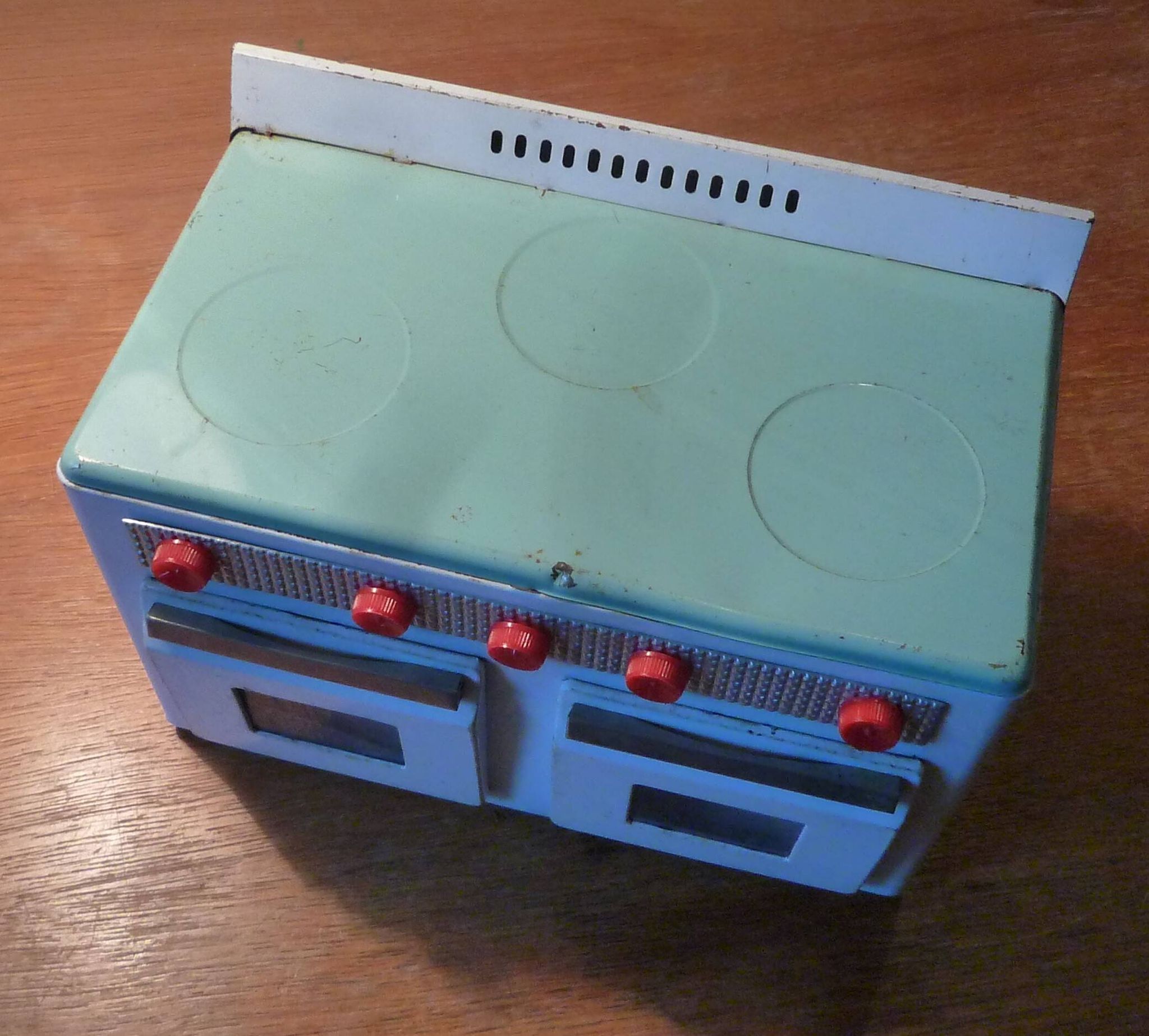 Small metal stove, vintage toy 1950s
