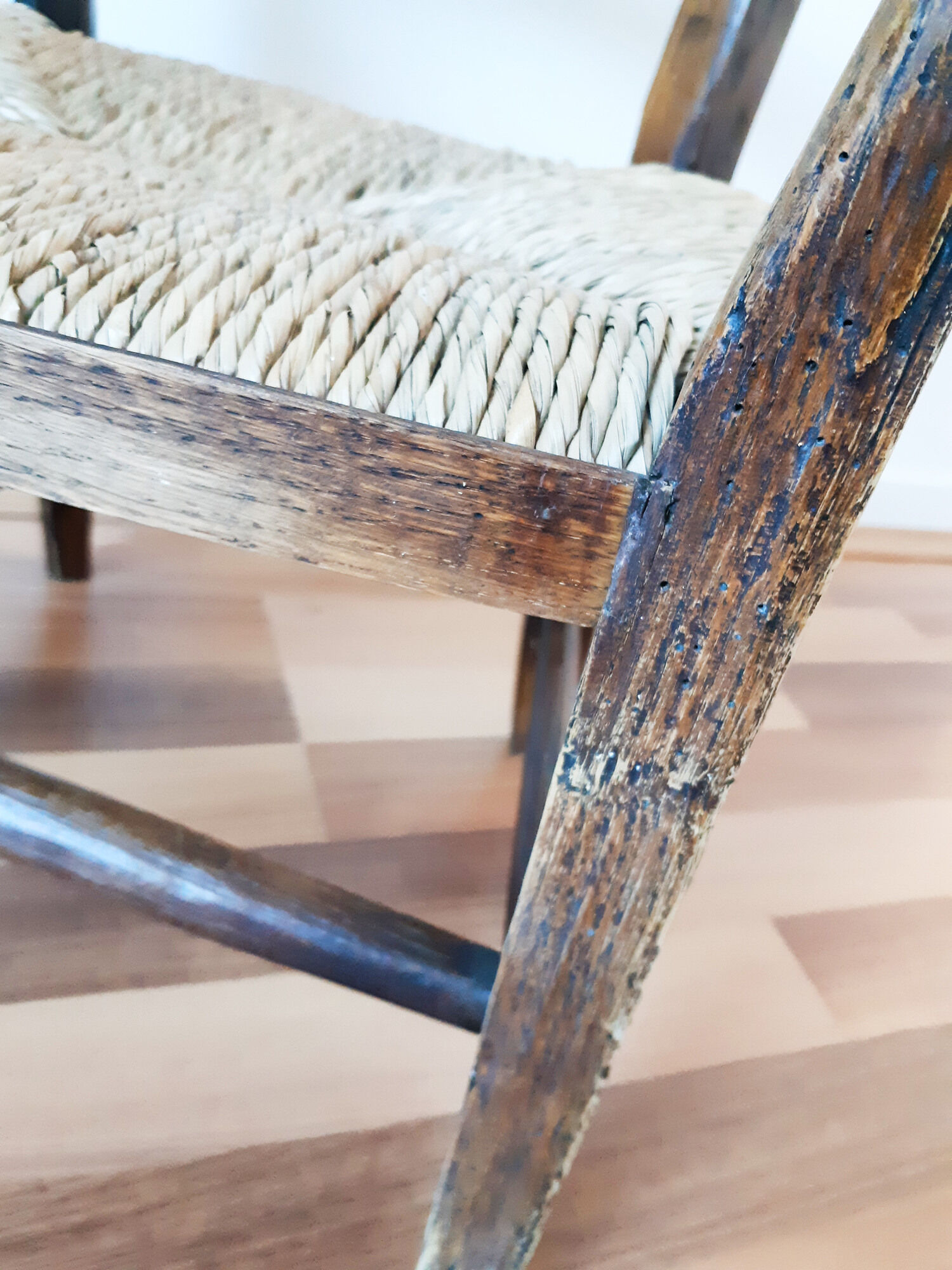 Vintage children's armchair in wood and straw, 50s