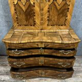 Muséal curved Baroque cabinet with secrets Louis XIV period in precious wood marquetry around 1700