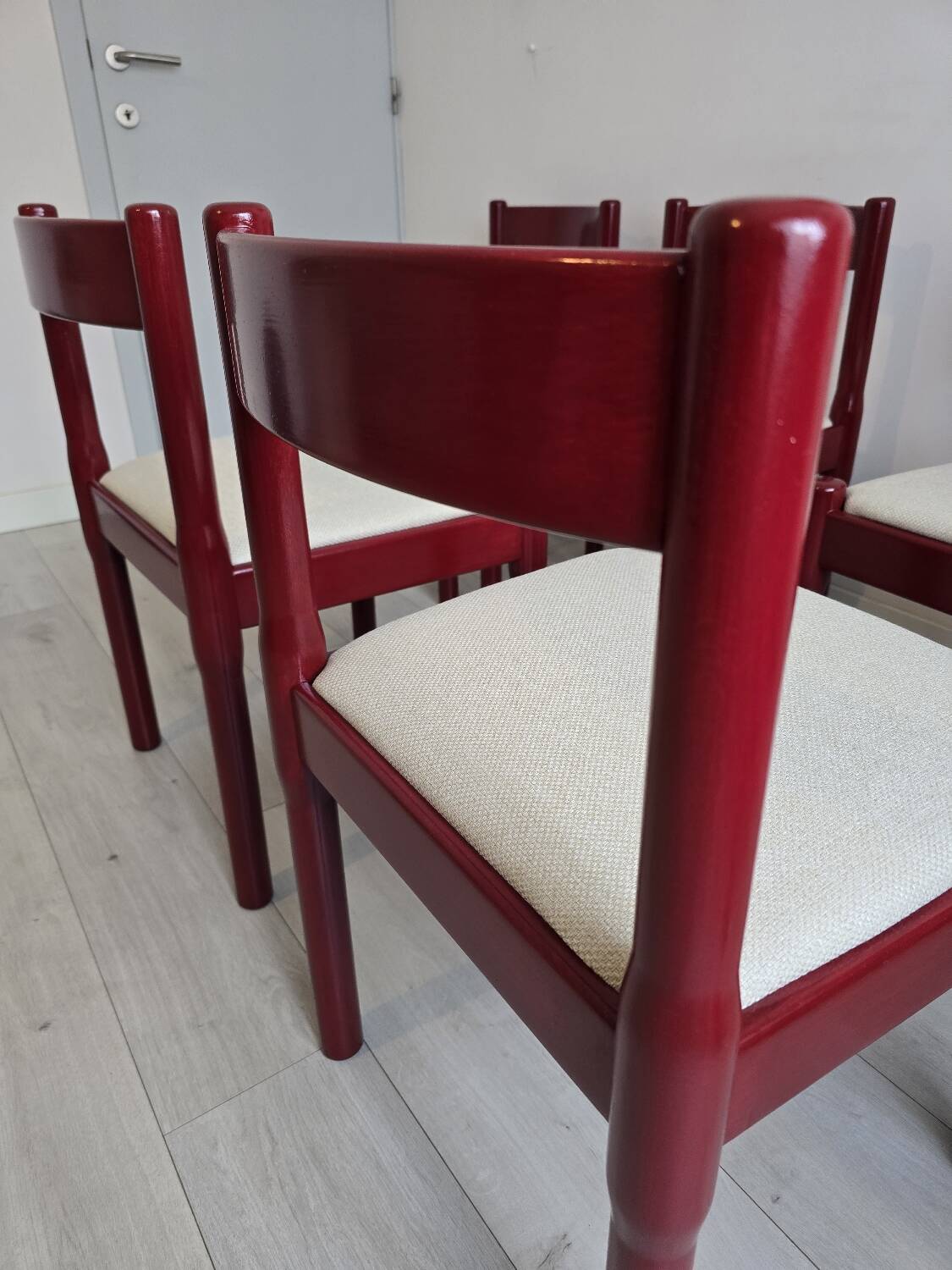 5× cassina carimate chairs door vico magistretti
