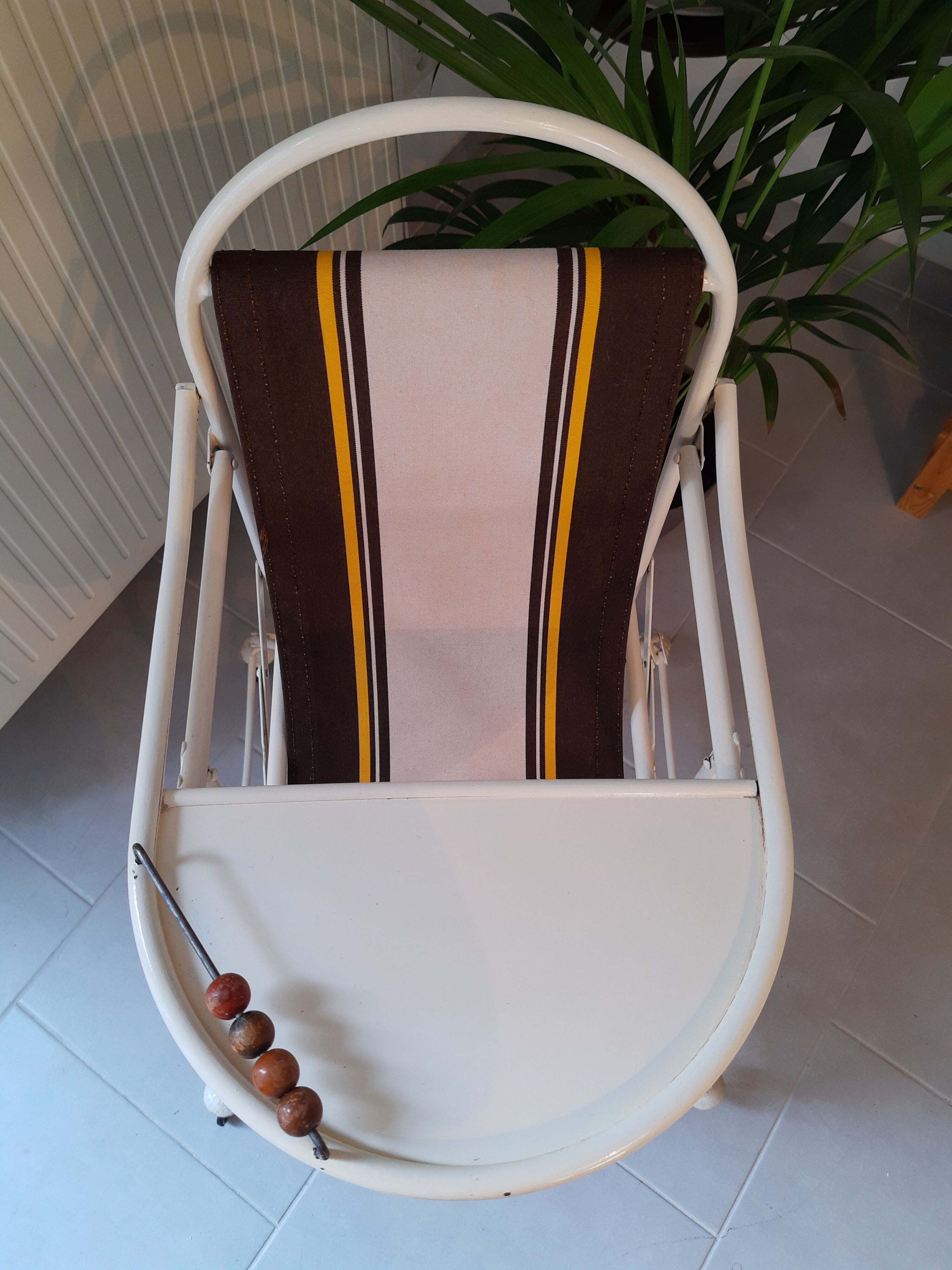 Vintage high-top folding child chair