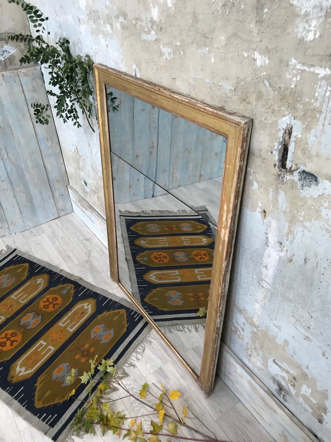 Golden rectangular mirror - 171x127cm