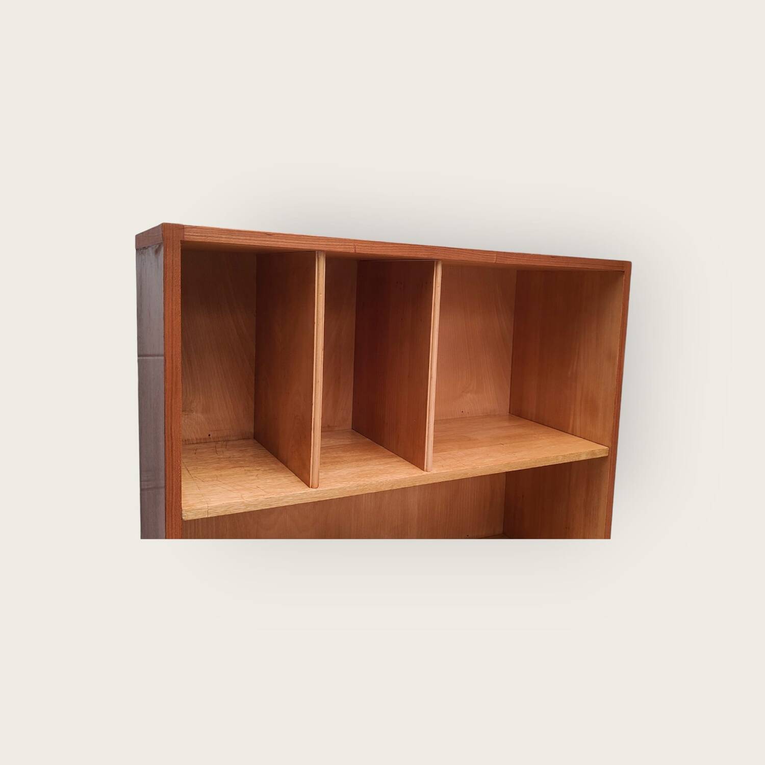 Armoire pour tourne-disque du milieu du siècle