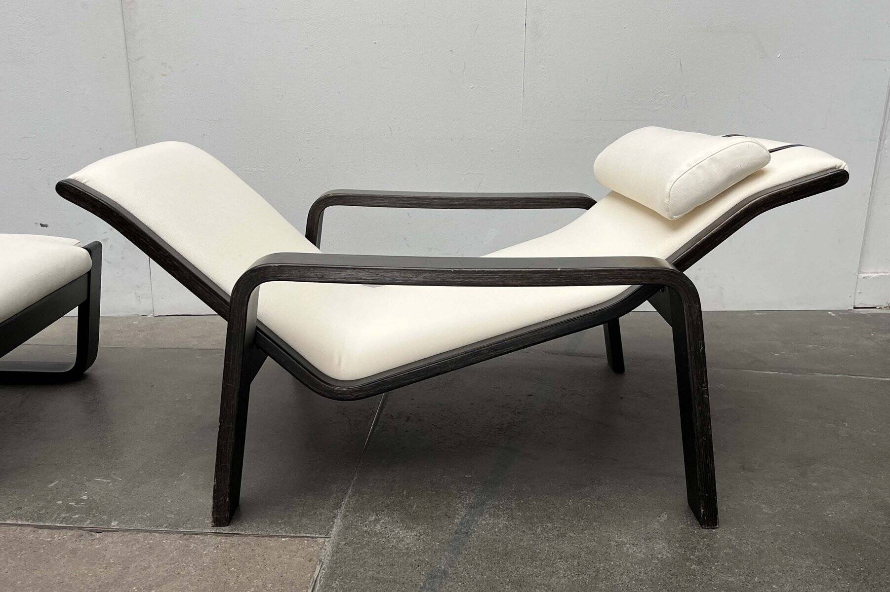 Modern mid-century Pulkka lounge chair set and footrest by Ilmari Lappalainen for Asko, Finland, 1960s.