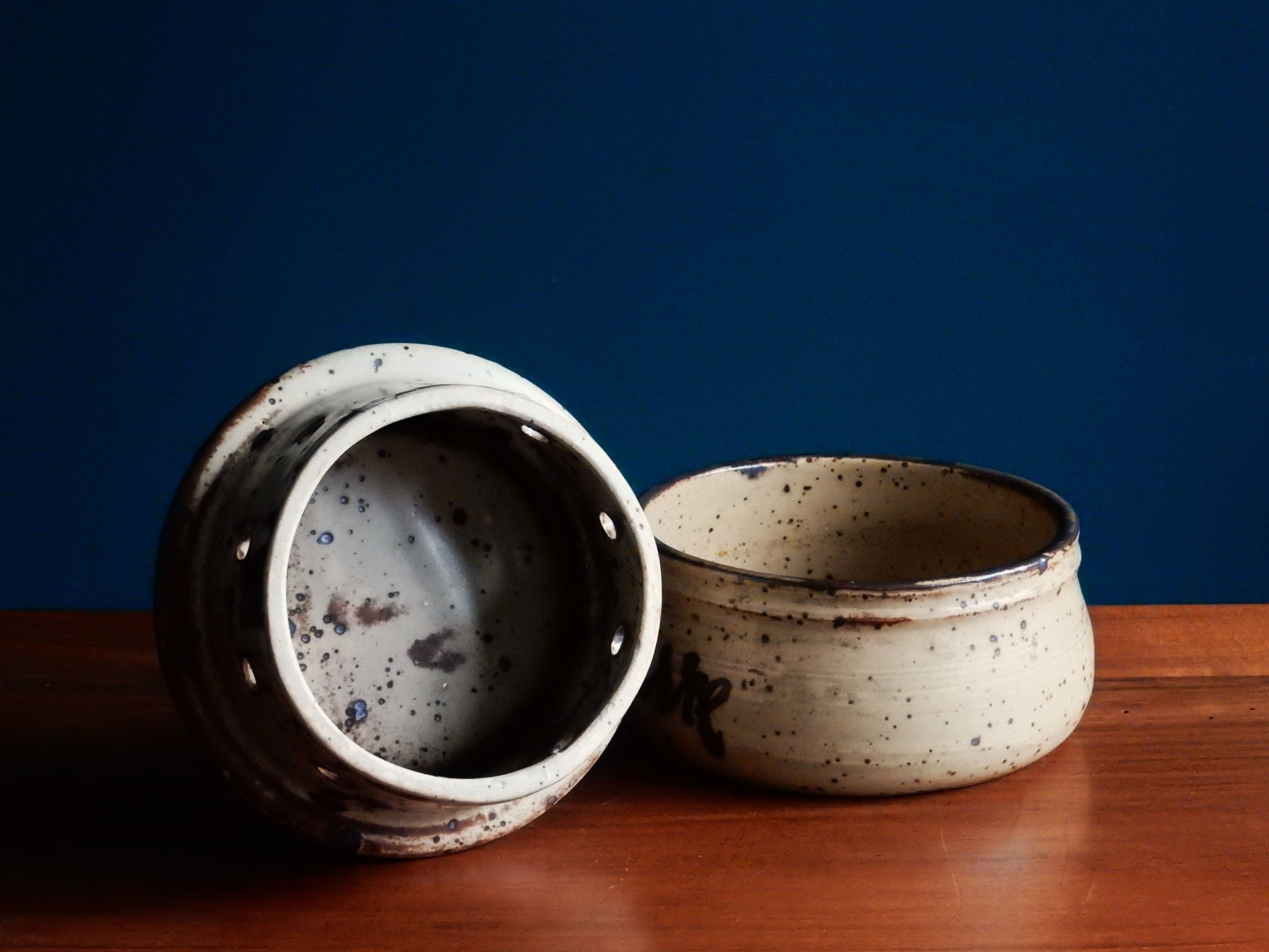 Waterdish in artisanal pyrite stoneware