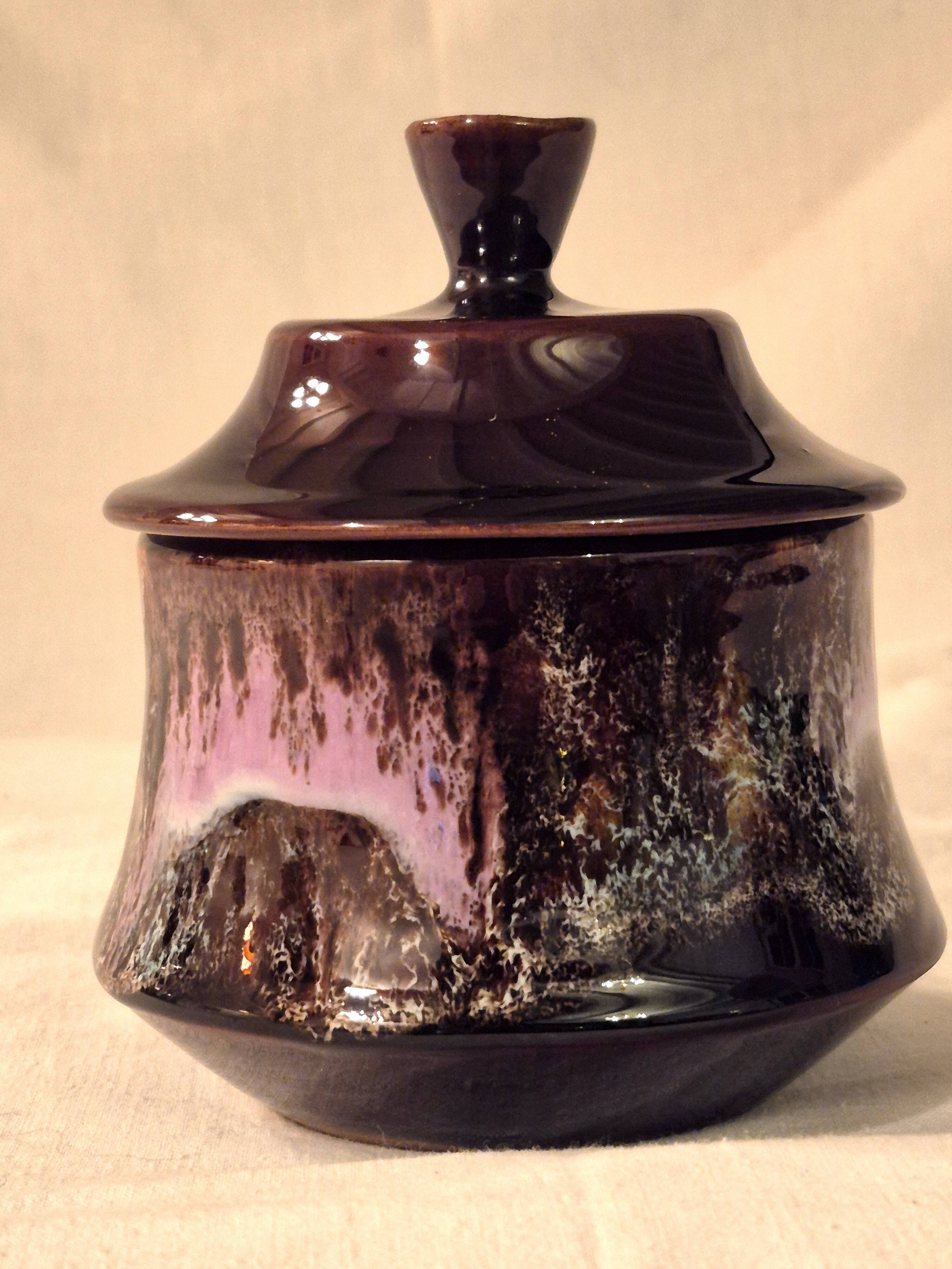 Covered sugar bowl Vallauris glazed ceramic brown old pink A152-3