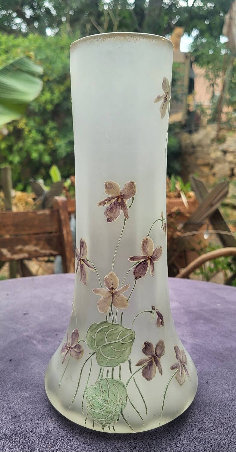 Legras vase, table bouquetier model "violet"