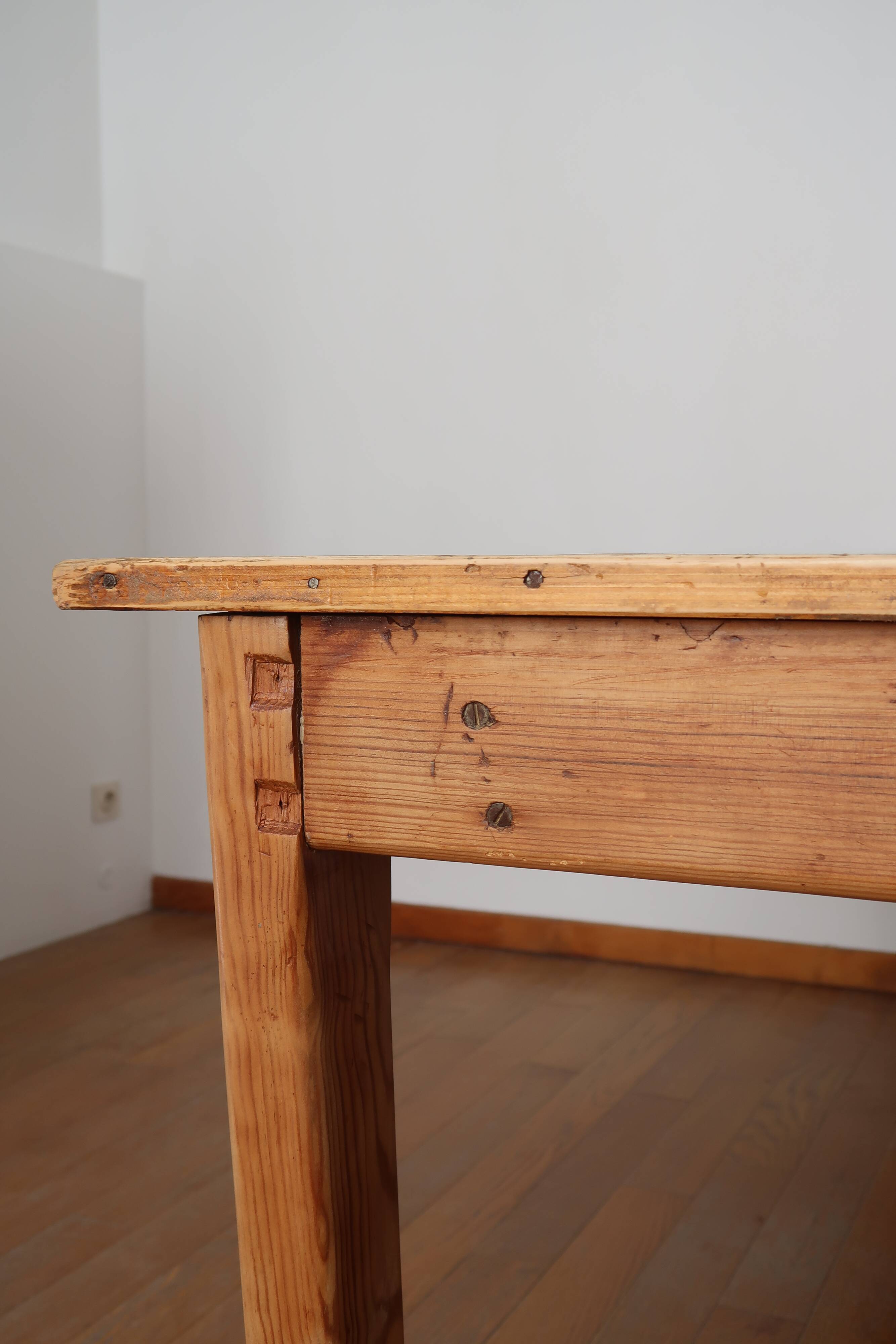 Light farmhouse table