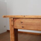 Light farmhouse table
