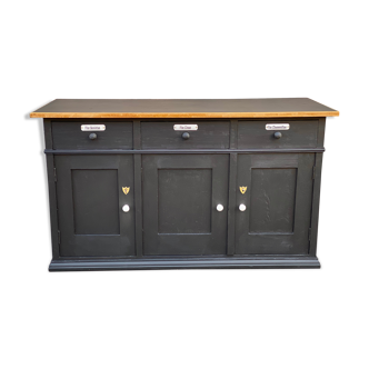 Pharmacy furniture