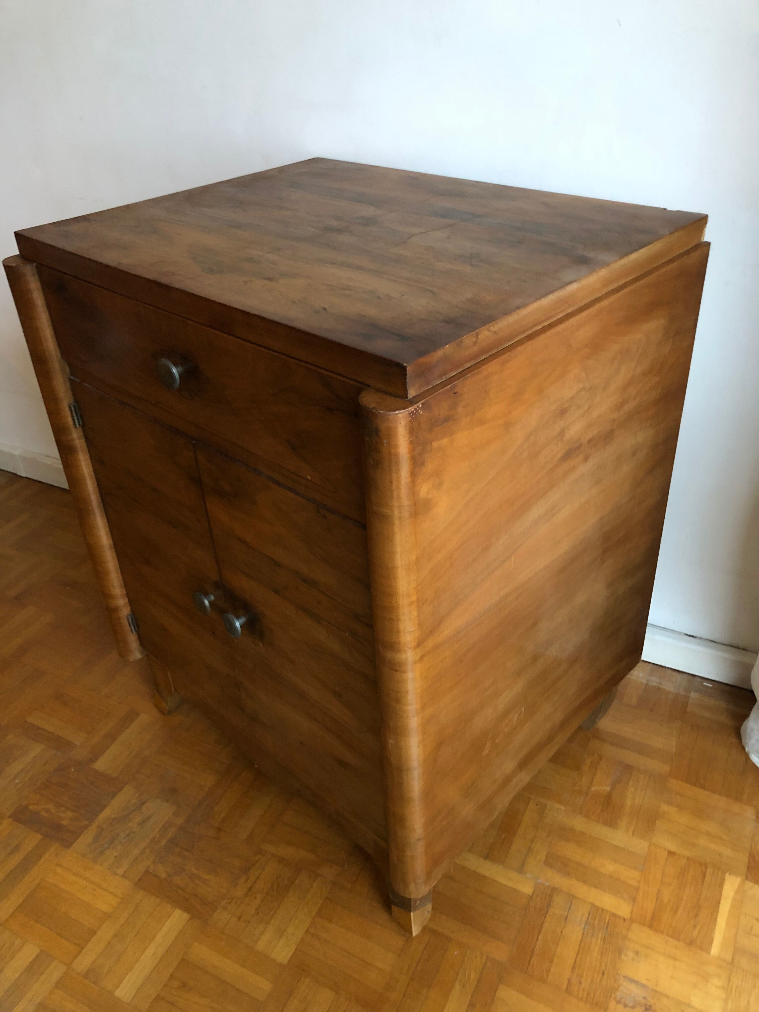 Art deco sideboard in walnut veneer