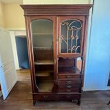 Armoire vitrée