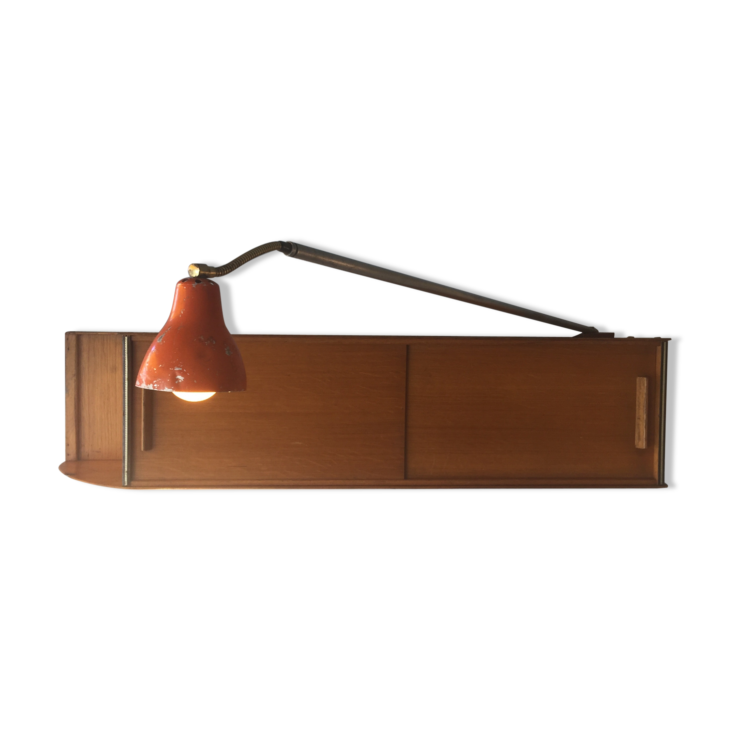 Sliding hanging shelf with lamp 50