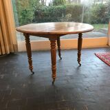 Light waxed oak table