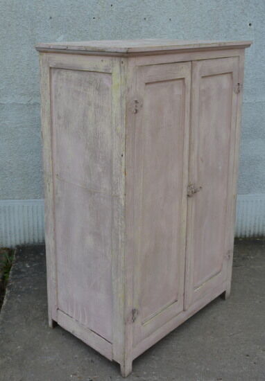 Small wardrobe, high buffet