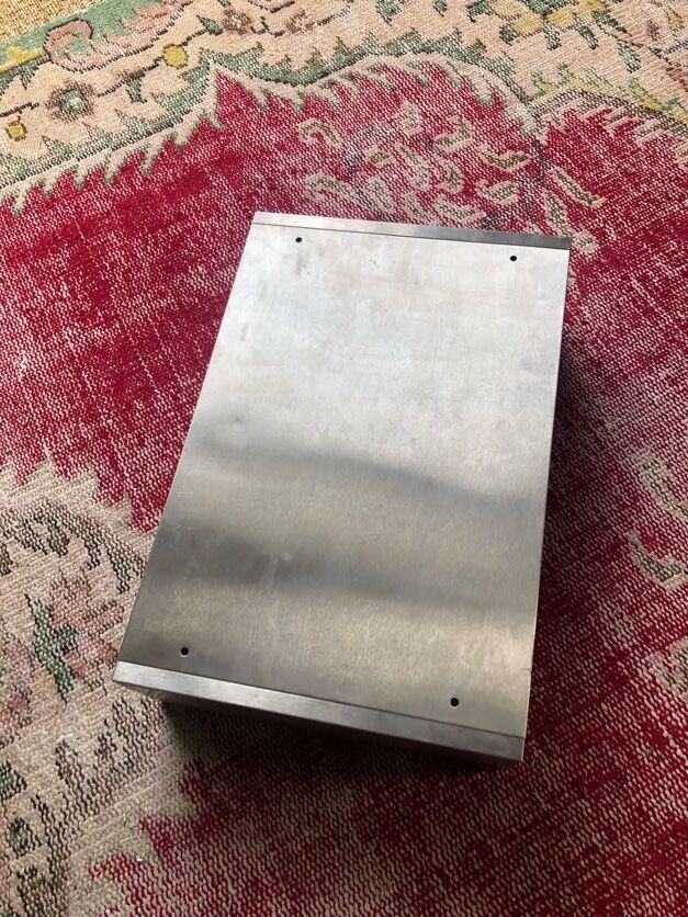 Industrial wall cabinet