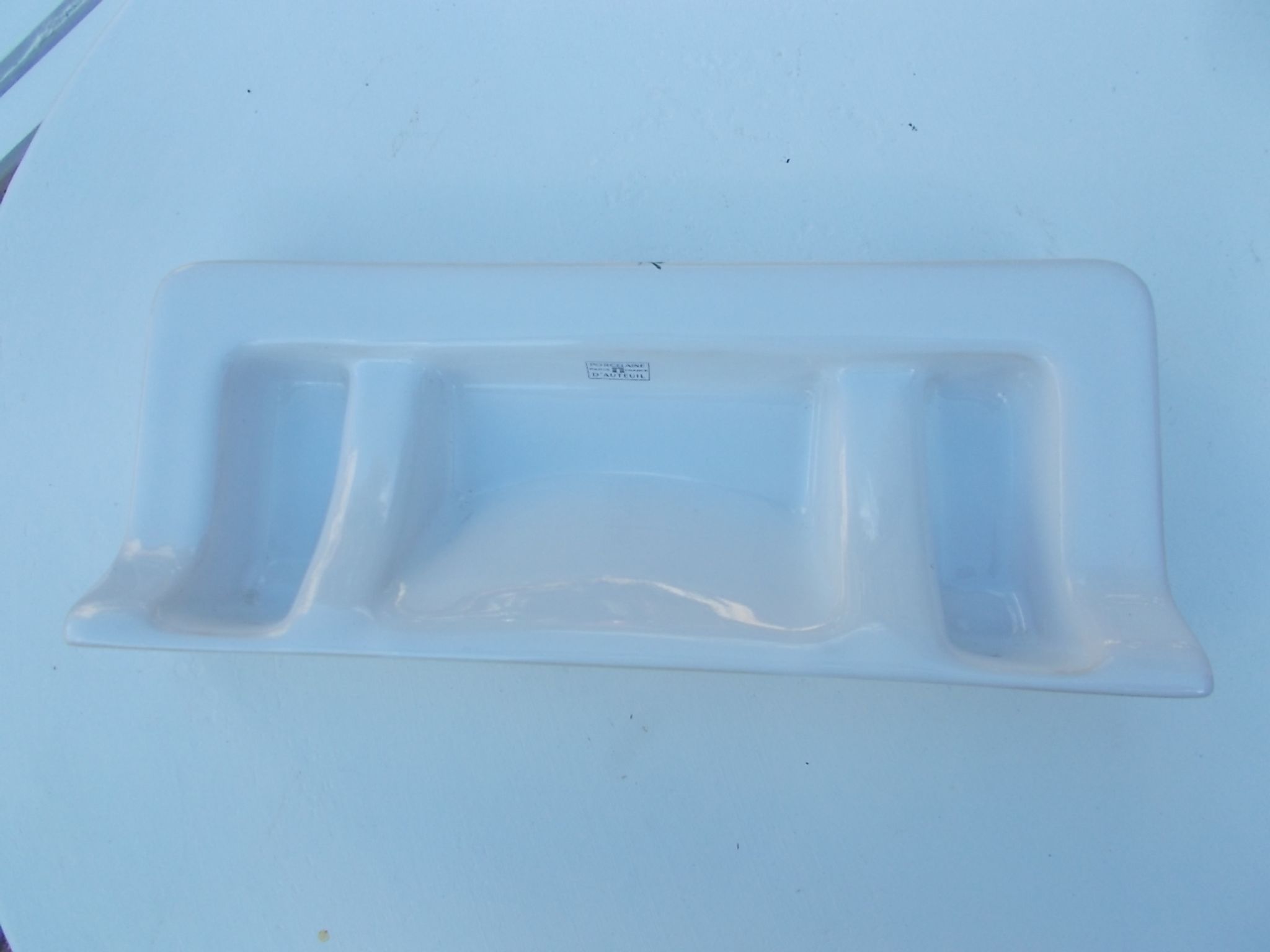 Auteuil porcelain shelf