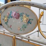 Lit en fonte décorées de fleurs époque 19ème
