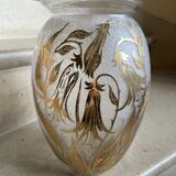 Vase adat flowers