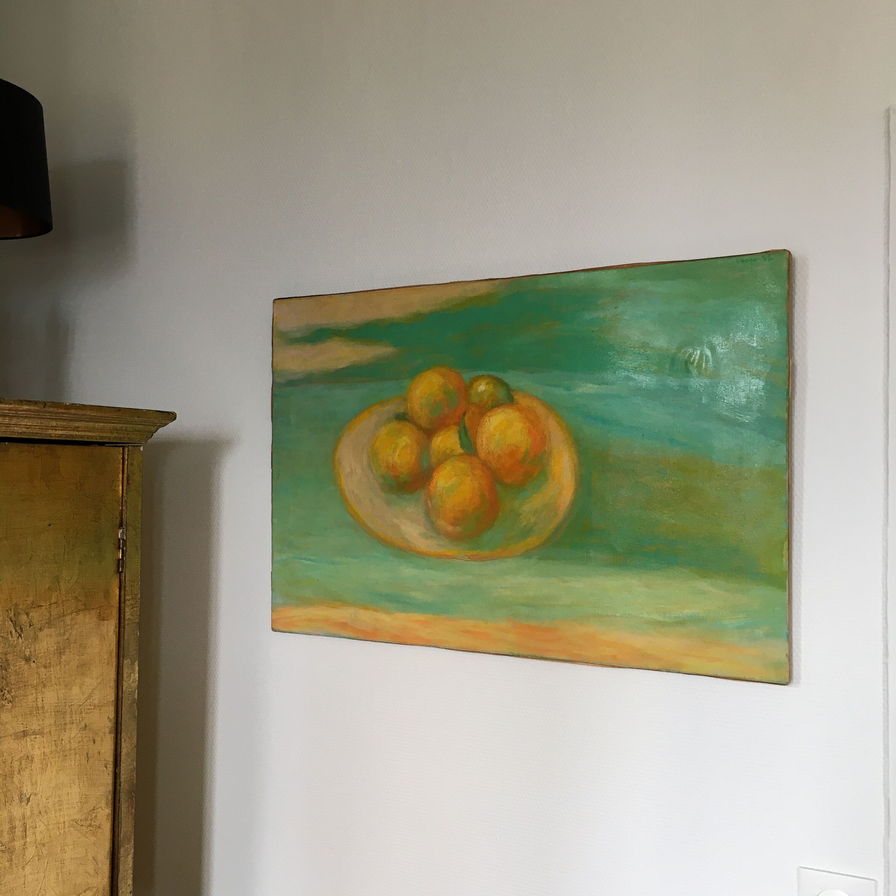 Table cut of oranges