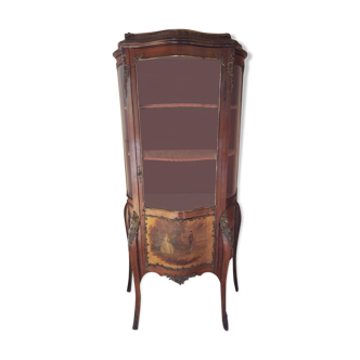 curved louis xv-style showcase