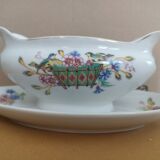 Gravy boat