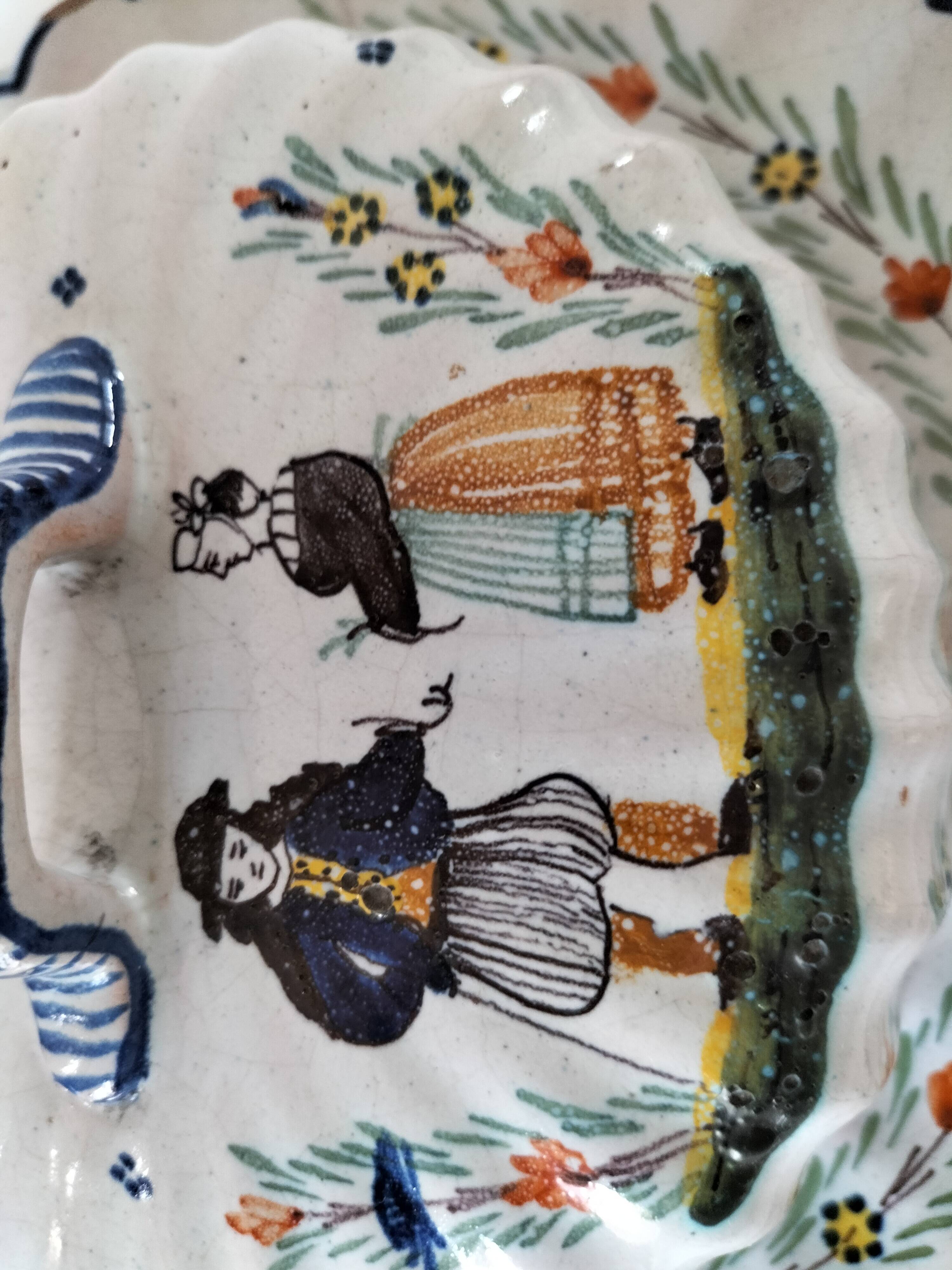 Covered cheese dish in Quimper earthenware – late 19th, early 20th century