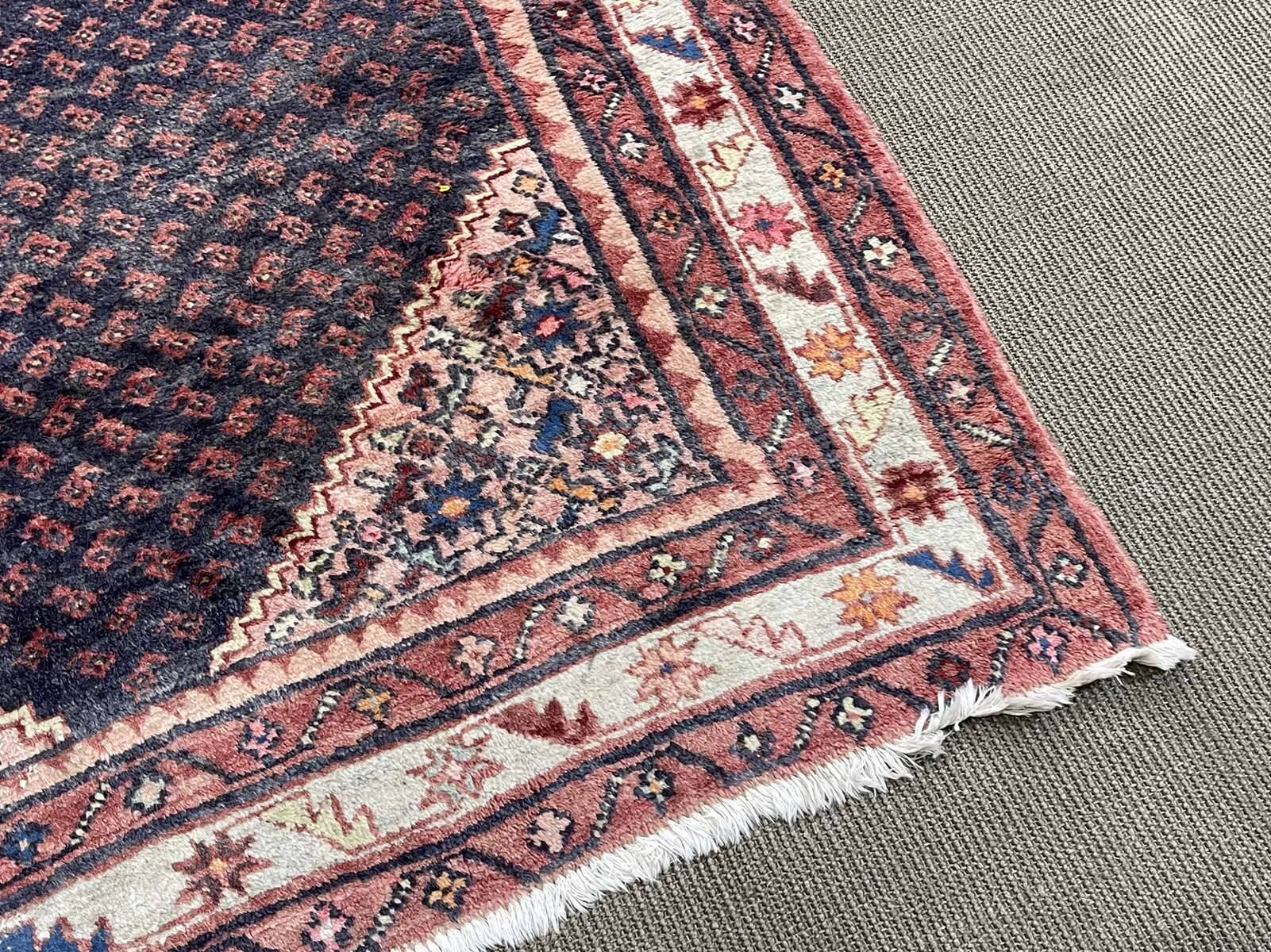 Handmade wool Iranian carpet - 2.14m x 1.31m