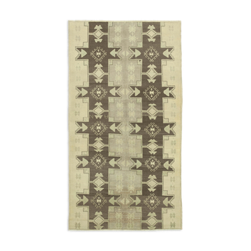 1960s handmade antique oriental beige rug 147 cm x 275 cm