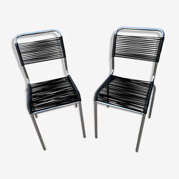 Black scoubidou chairs