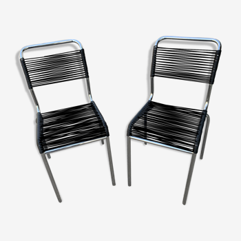 Chaises en scoubidou noires