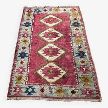 tapis persan vintage rose