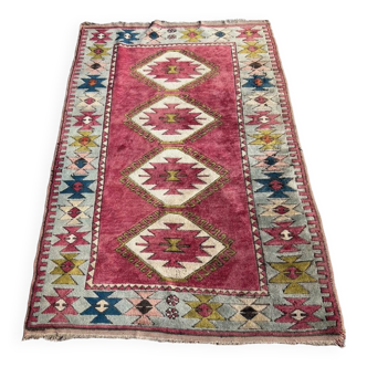 tapis persan vintage rose