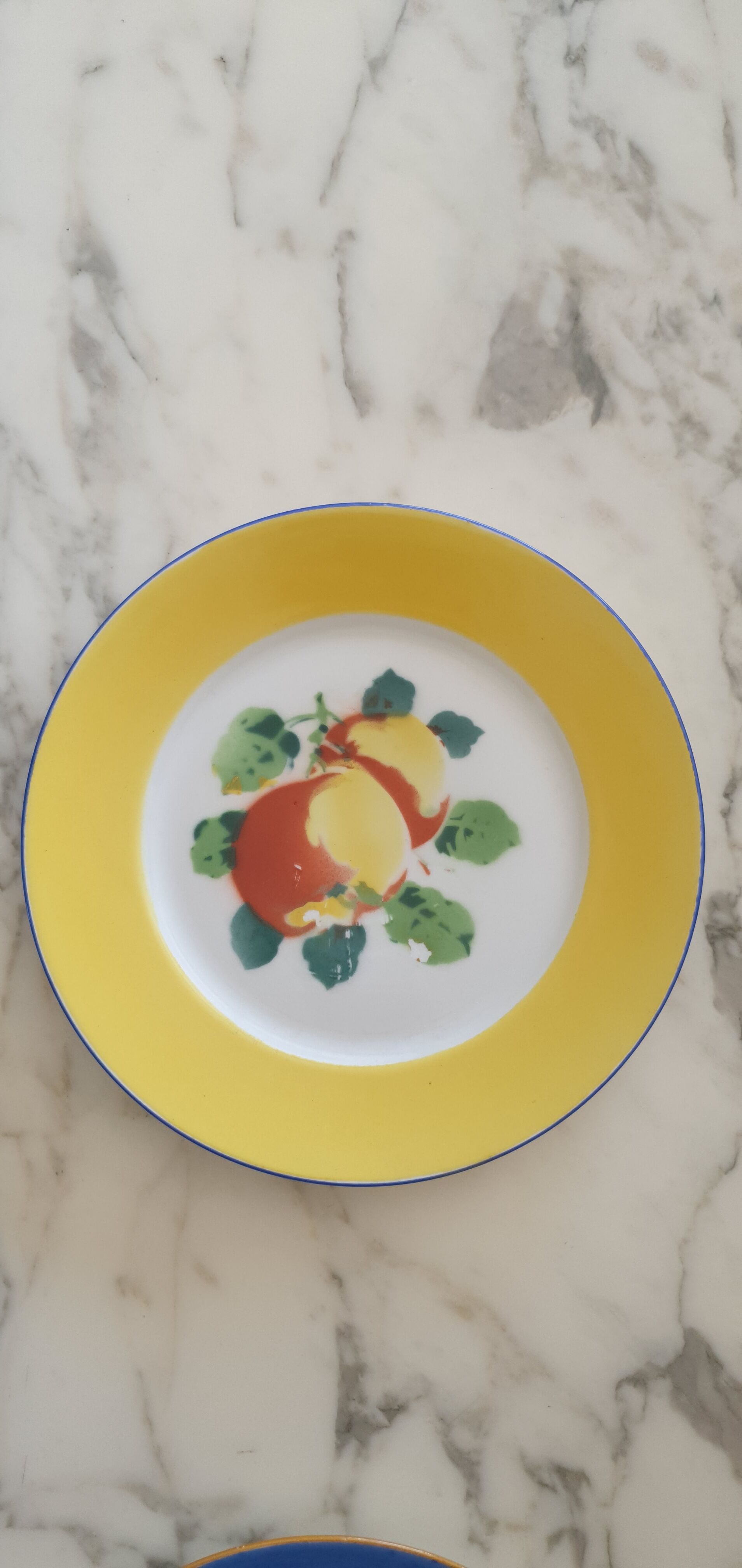 Porcelain plates