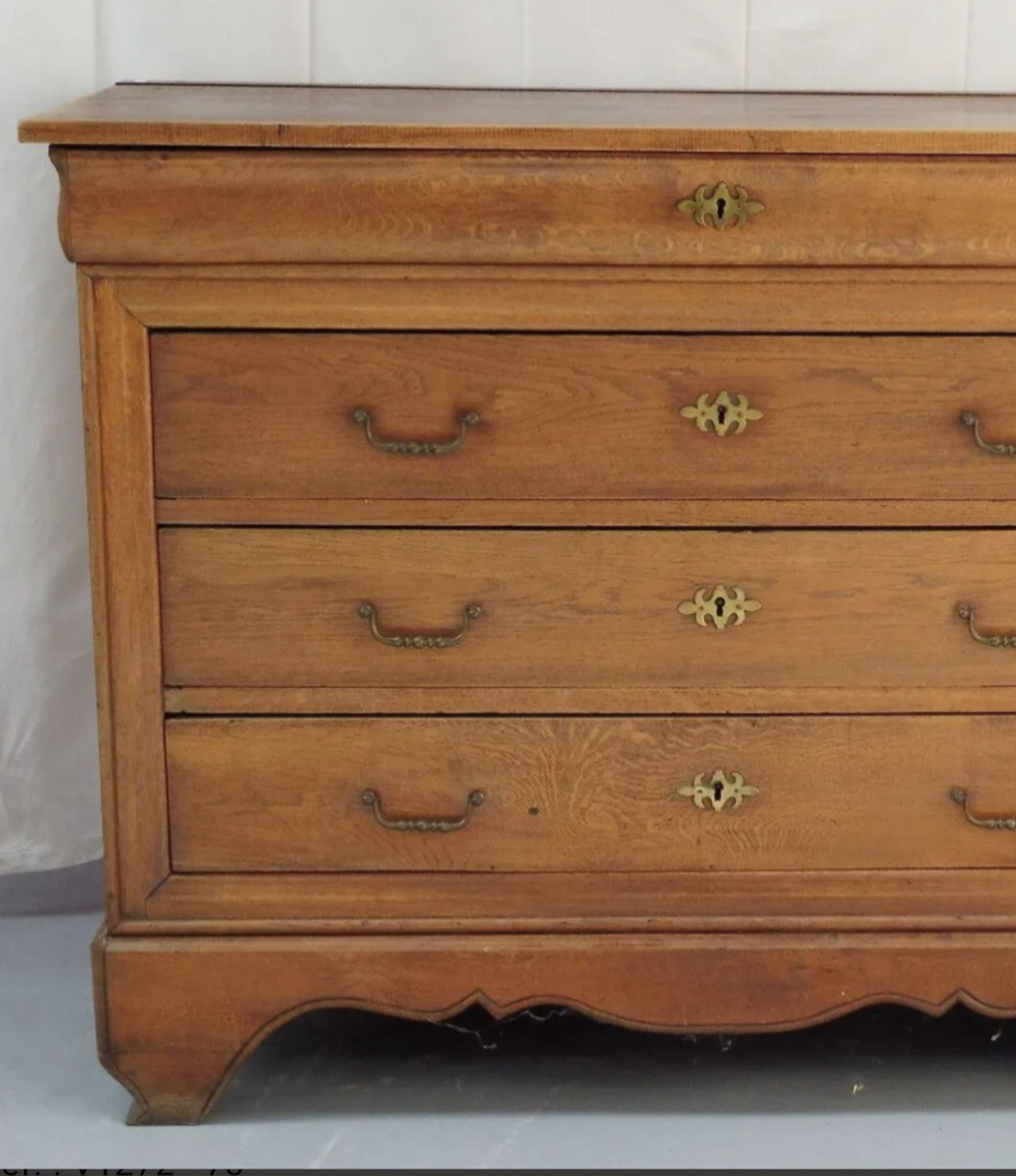 Commode Louis Philippe chêne massif 19eme