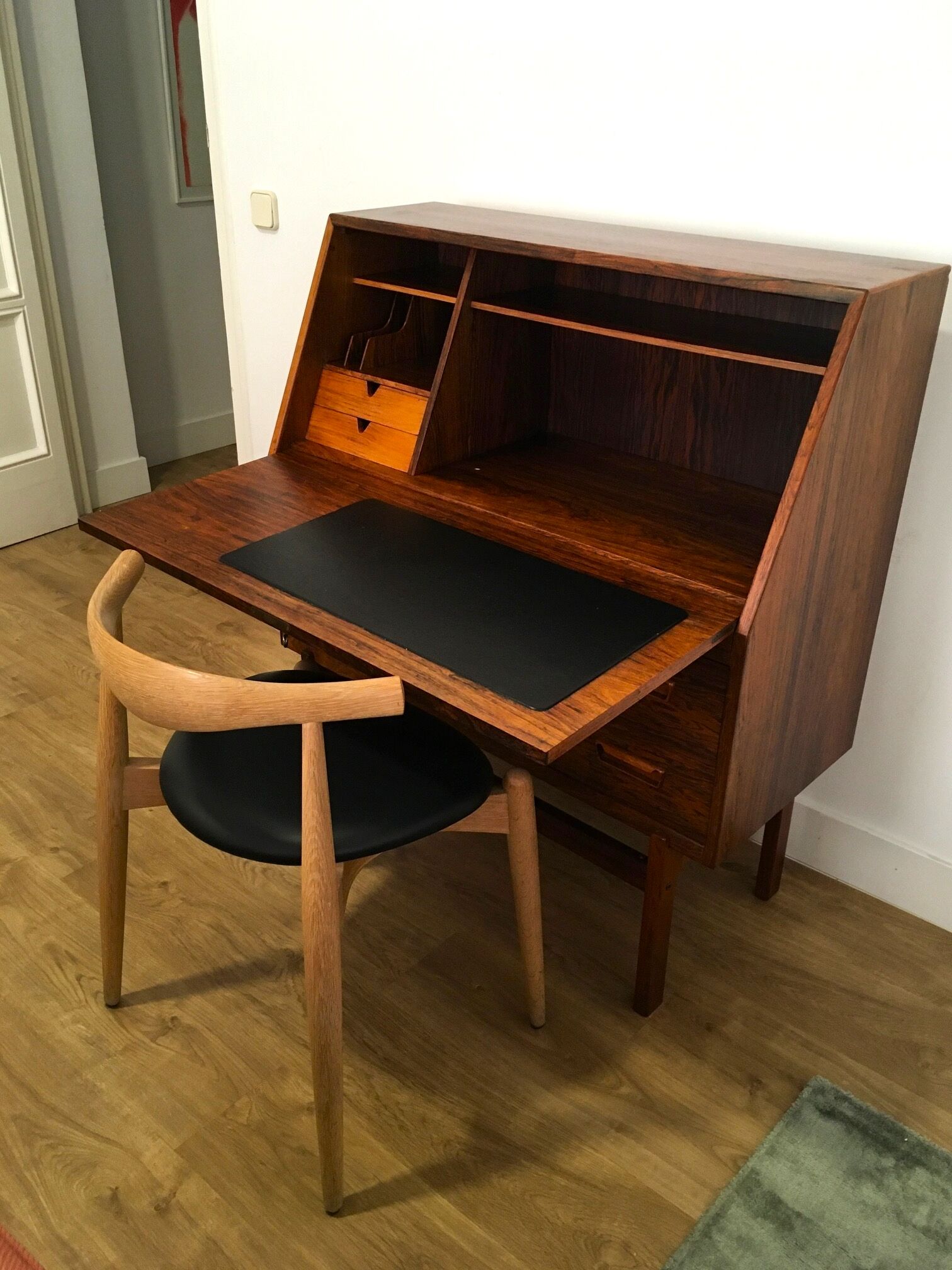 Bureau en palissandre modèle 68 par Arne Wahl Iversen, Danemark années 1960