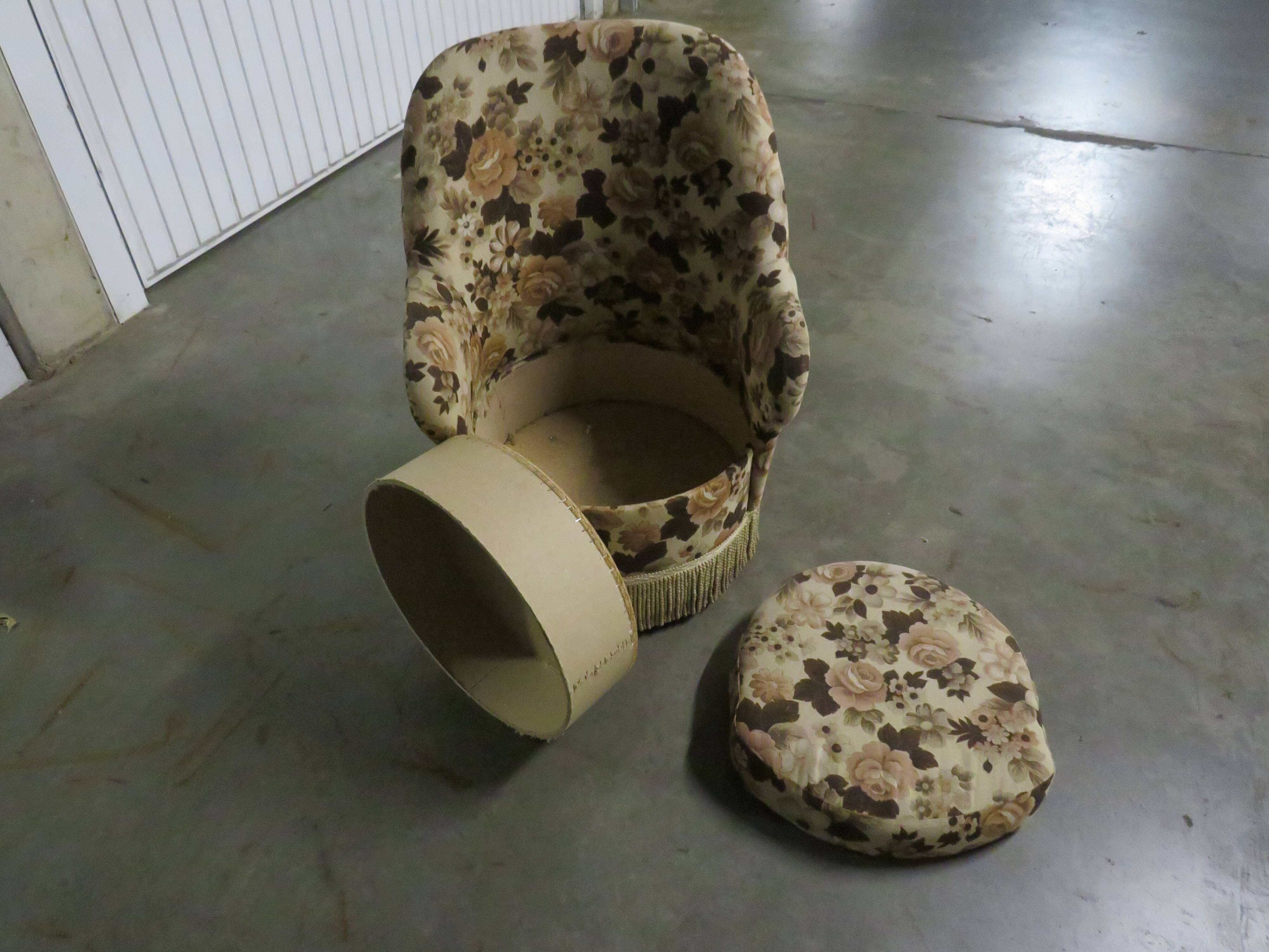 Vintage toad armchair, Belgium 60s